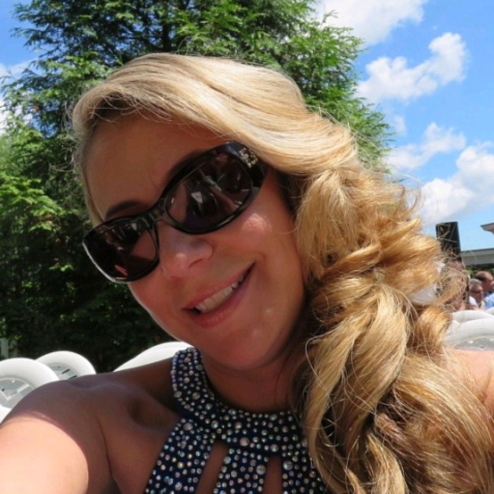 Meet your Posher, Cynthia